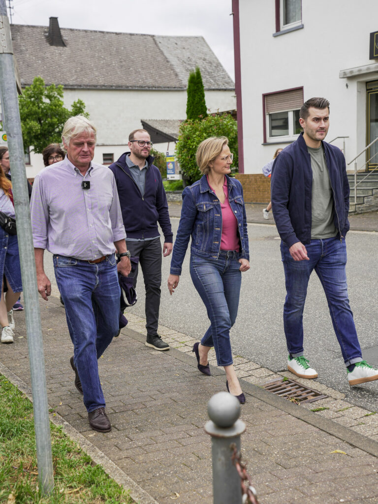 Grünen-Chefin Franziska Brantner besucht Mörsdorf – Energiewende als Motor für ländliche Entwicklung